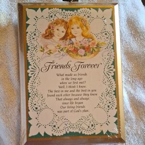 Friends Forever Wooden Plaque. Mason Inspirational Classics. Country Look.